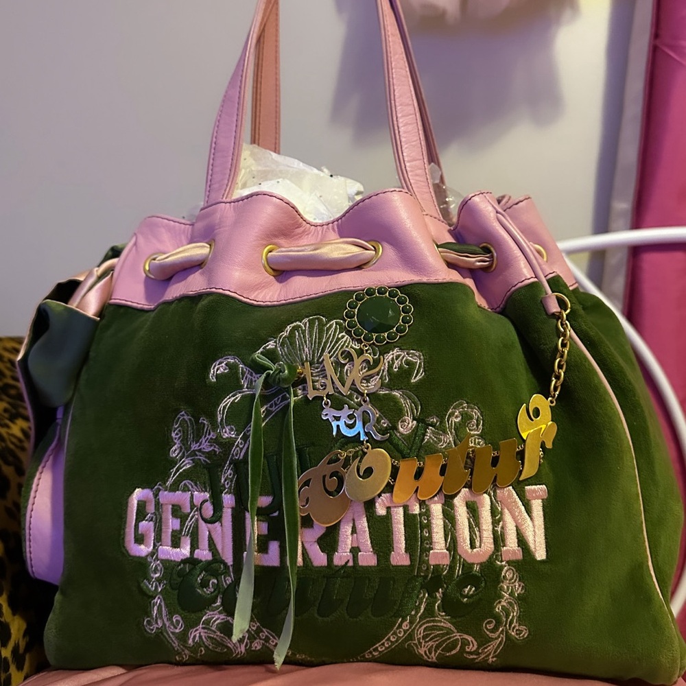 LIKE NEW JUICY “GENERATION” BAG
